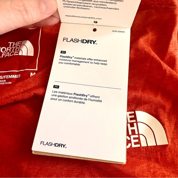 The North Face FlashDry Womens Orange/Red Performance Tee Shirt Med NWT Outdoor - Picture 6 of 8